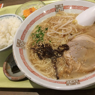 純豚骨ラーメン(麺菜酒家らいち 厚狭店 )