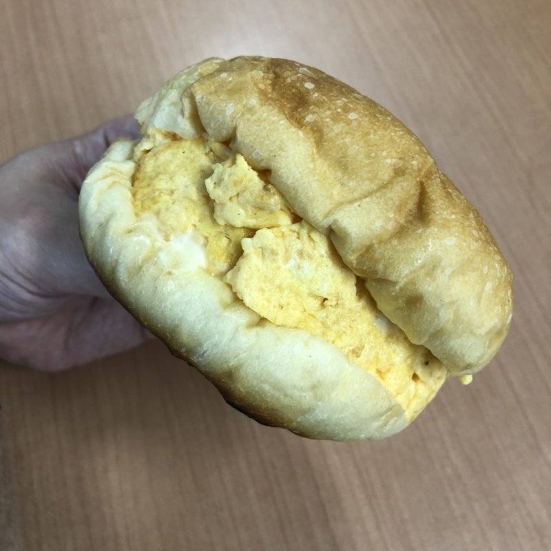 オムレツサンド(ザ ルーツ ネイバーフッド ベーカリー)