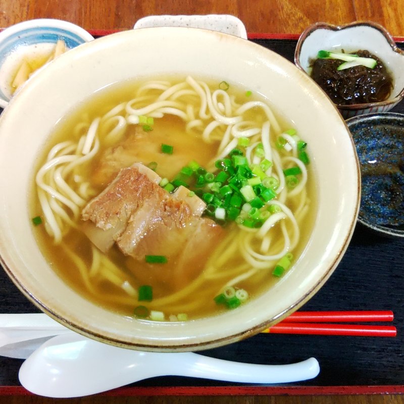 ソーキそば(屋宜家 （やぎや）)