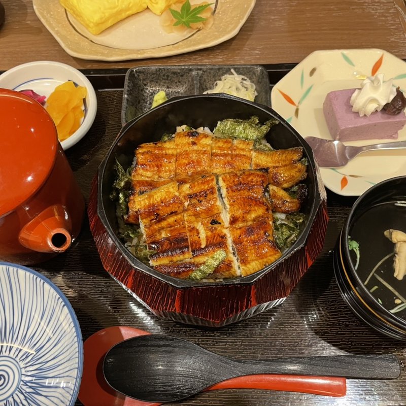 ひつまぶし(花遊小路 江戸川 （かゆこうじ　えどがわ）)