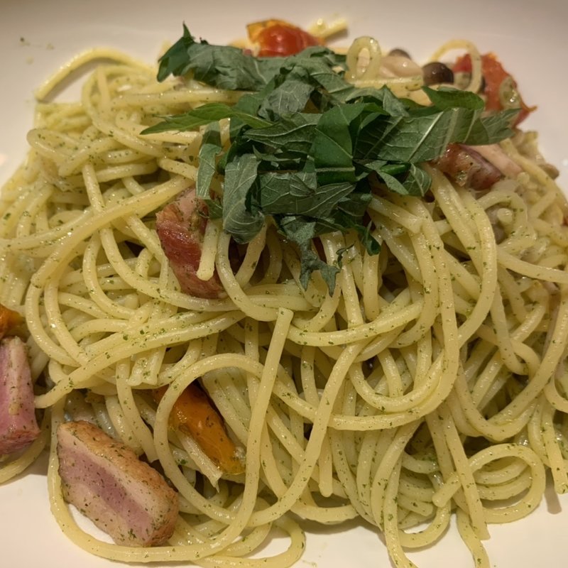 燻りベーコンとトマトの大葉ソース(PRONTO　Otemachi One 店)