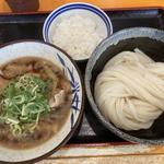 豚バラ肉の肉汁つけ麺(空飛ぶうどん やまぶき家)