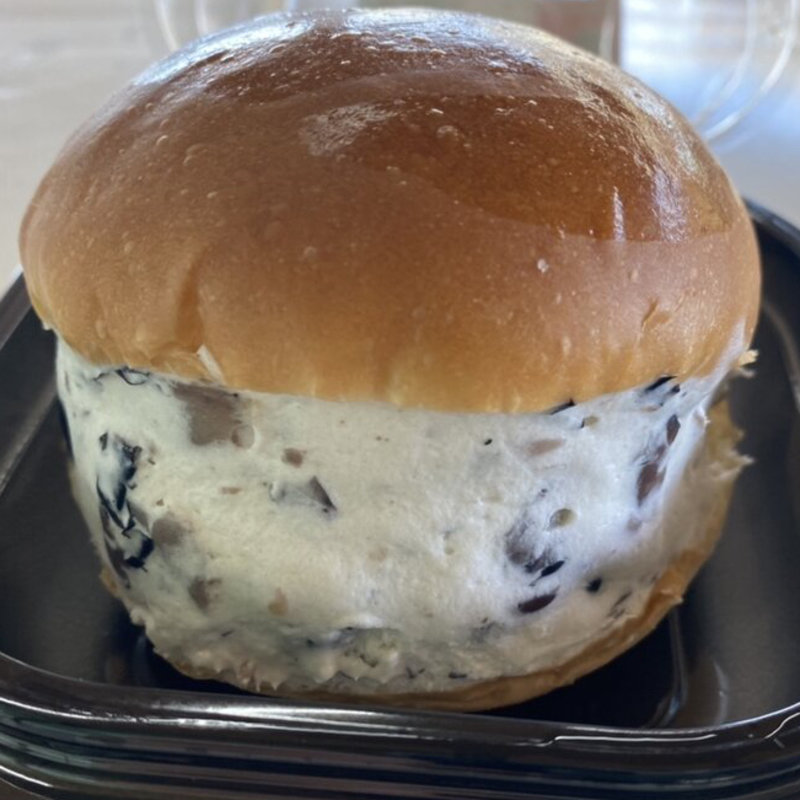 マリトッツォ黒大豆(道の駅 京丹波 味夢の里)