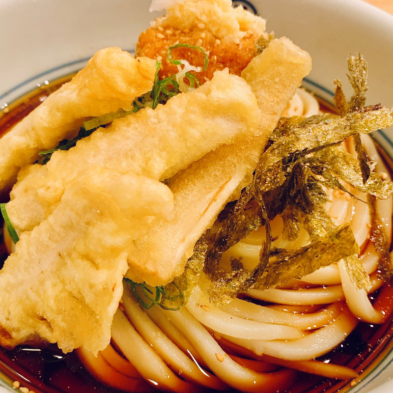 ごぼう天おろしうどん（冷）(うどん花きり)