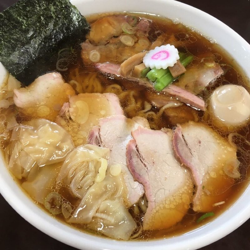 焼豚ワンタン麺 味玉入り(とら食堂 松戸分店 )