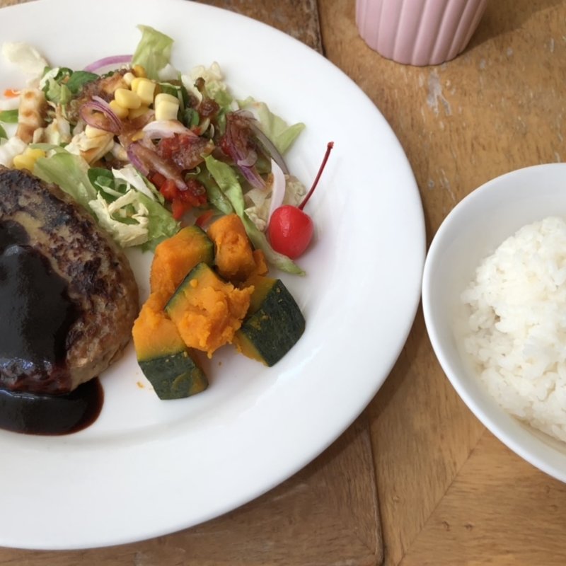 ハンバーグステーキセット(レオナ)