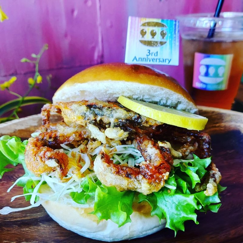 3周年記念プレミアムトトバーガー ソフトシェルクラブ(toto BURGER)