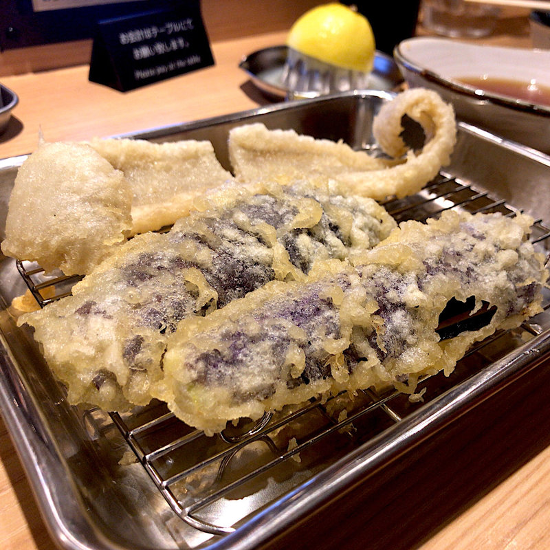 穴子一本、なす天(うどん酒場七右衛門　新伝馬町店)