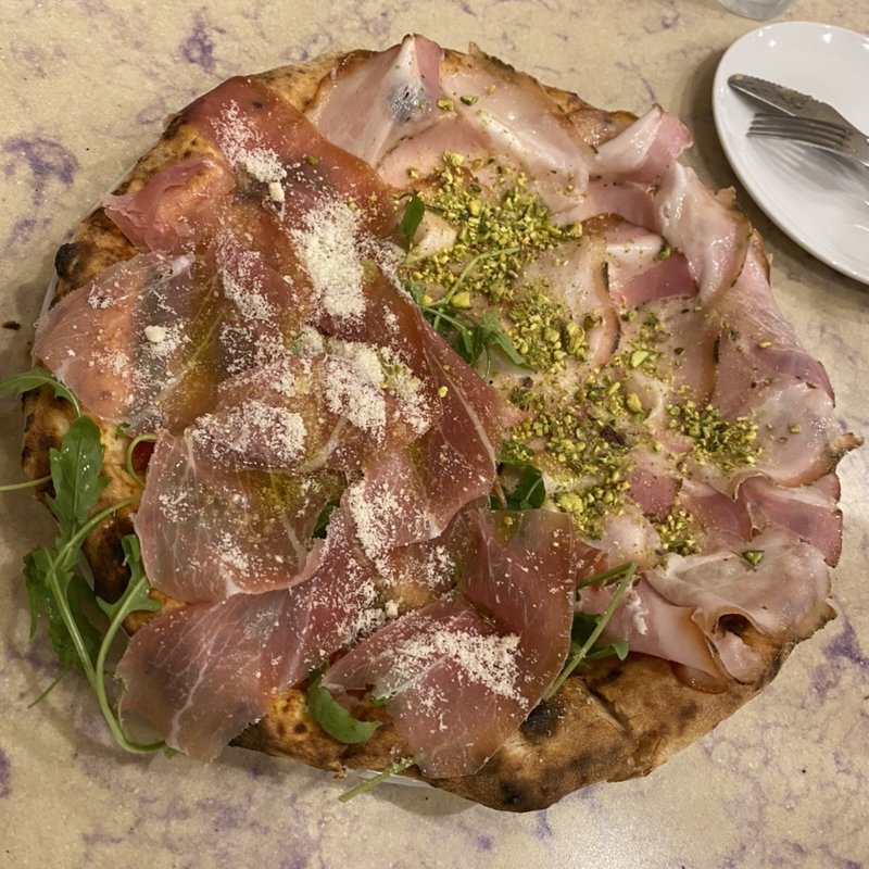 ハーフ&ハーフ(ピッツェリア・アッソ・ダ・ヤマグチ 中崎町店)