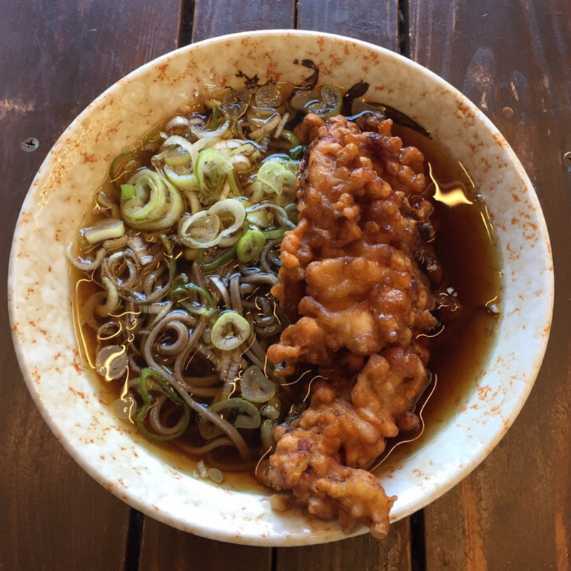 山賊そば(丸政 小淵沢駅ホームそば店)
