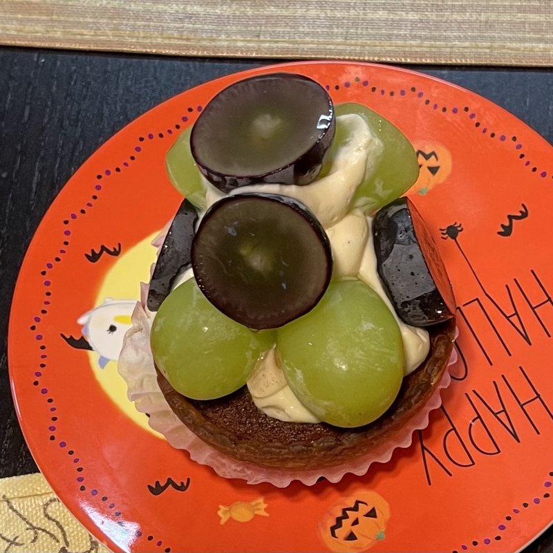 ナガノパーブルとシャインマスカットのタルト(Fukushima Suger)