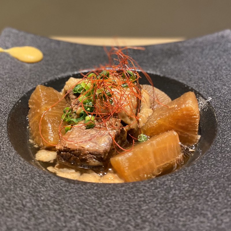 黒毛和牛のとろける角煮(馬肉と酒 生肉専家 TATE-GAMI 名駅店)