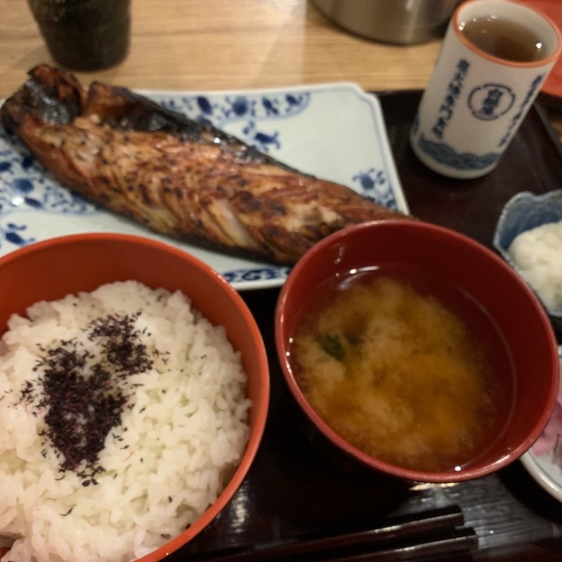 さばのみりん干し定食(炭火焼専門食処 白銀屋 中野坂上分店)