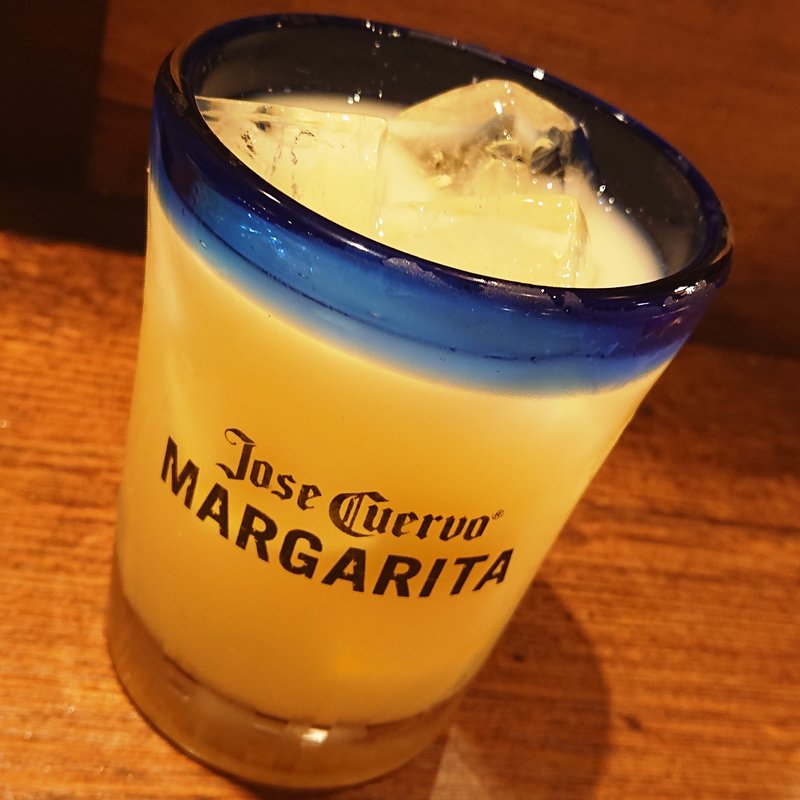 マンゴーラッシー(アガリコ 新宿三丁目店)