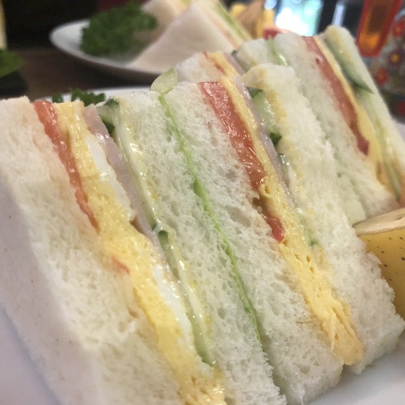 ハーフミックスサンドセット(TEA ROOM エデン)