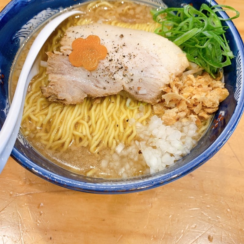 純粋豚そば 背脂焦がし醤油(なかご)