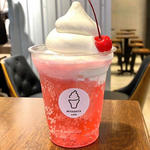 クリームソーダ(MIYASHITA CAFE +softcream)