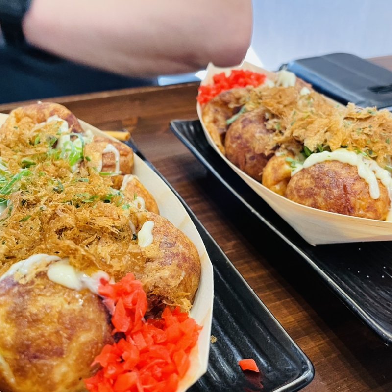 油かすたこ焼き(粉もん屋八 東大宮駅前店)