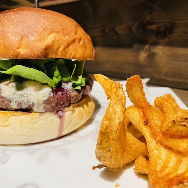 Gorgon Berry(ゴルゴンベリーバーガー）(folk burgers&beers)