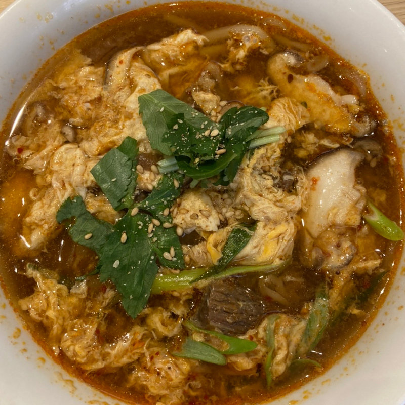 カルビスープ(黒毛和牛焼肉めいげつ鶴橋本店)