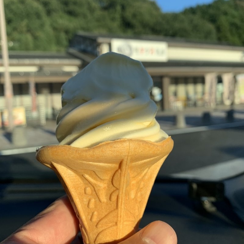 みかんソフト(玉名パーキングエリア　下り線　スナックコーナー・フードコート)