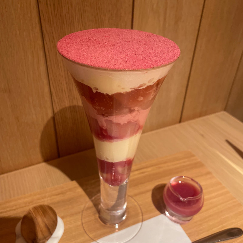 夏恋の桃色パフェ(吉祥菓寮京都四条店)