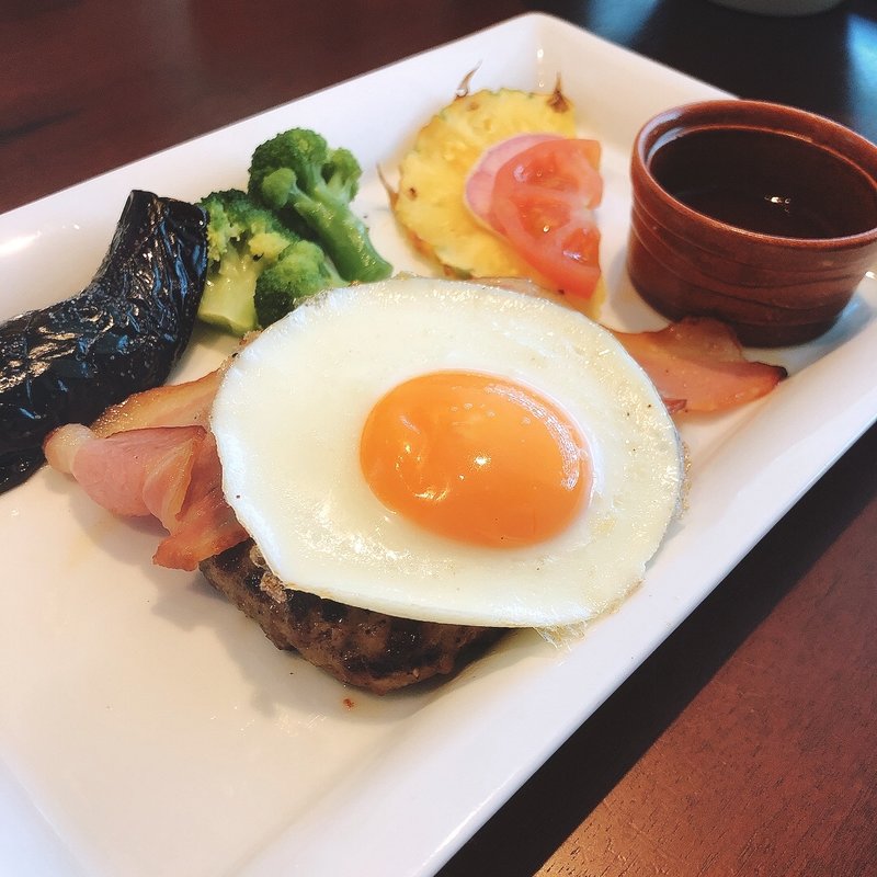 タスマニアビーフ100%ハンバーグ(ラ・オハナ 新横浜店)