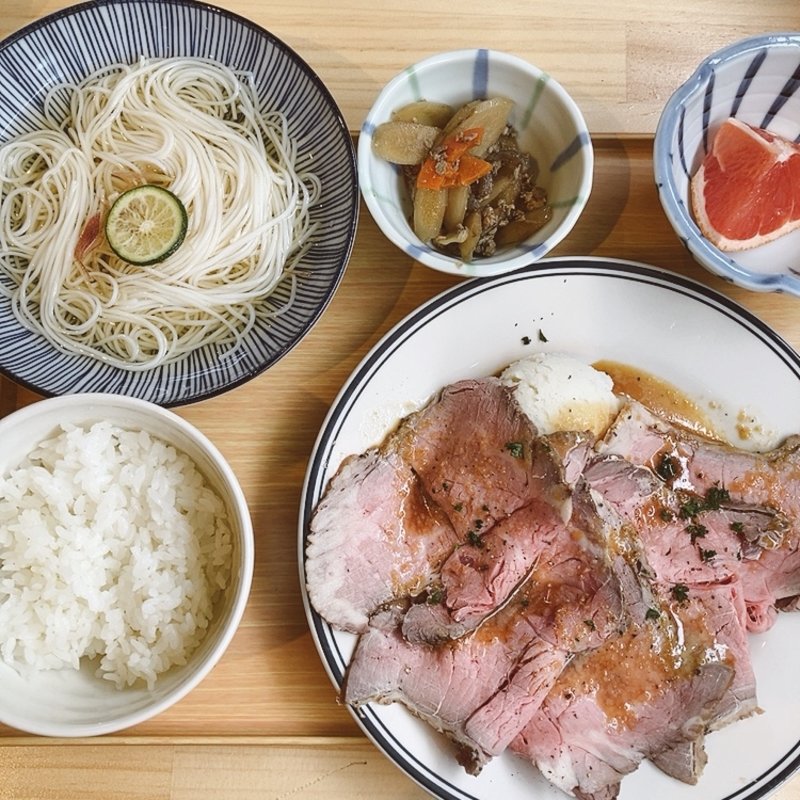 ローストビーフ定食(肉のとみや毘沙門総本店)