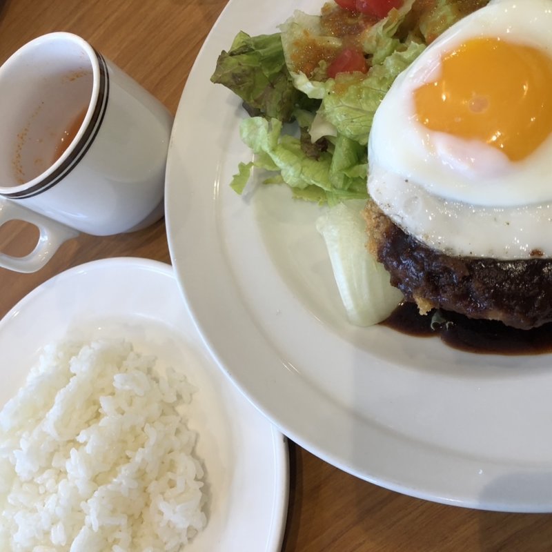 ビッグ!!デミ目玉メンチカツランチ(ココス 大橋店)