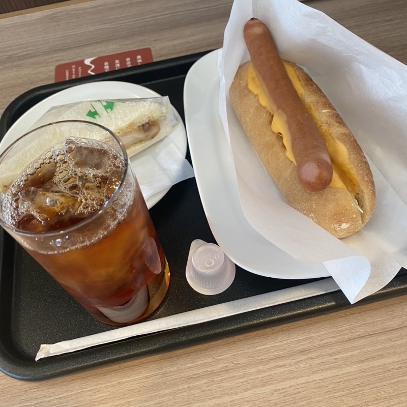 ホットドッグ(カフェ・ベローチェ 浅草橋店)