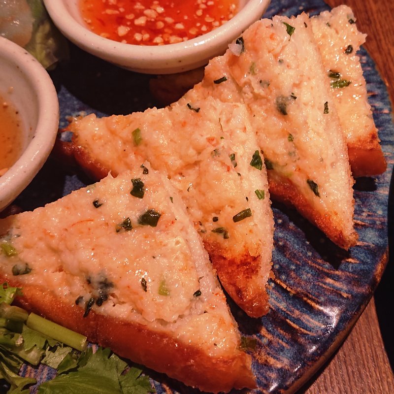 プリプリ海老トースト(アガリコ 新宿三丁目店)