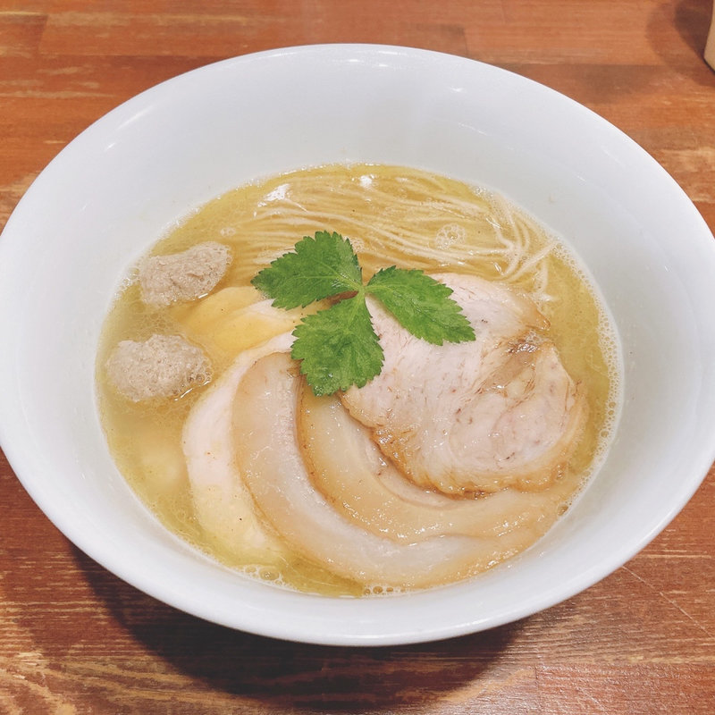 特製塩鶏湯そば(麺や而今 （じこん）)