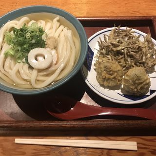 かけうどん+煮干天+椎茸天(讃岐うどん 野らぼー 大手町店 )