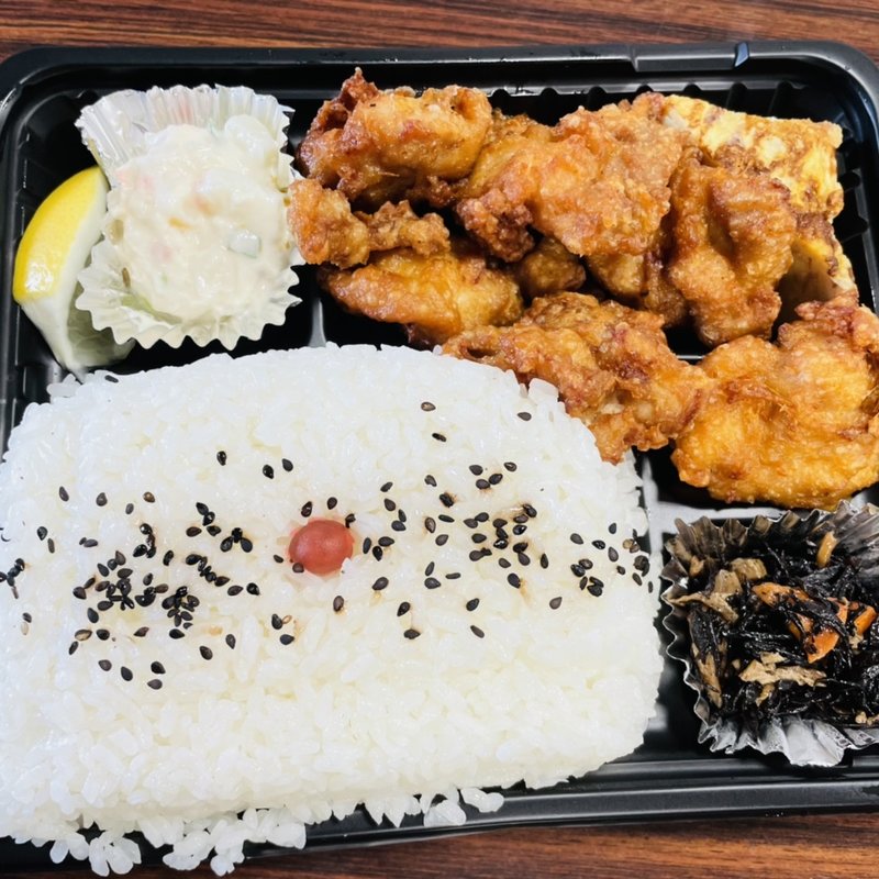 からあげ弁当(あまから亭)