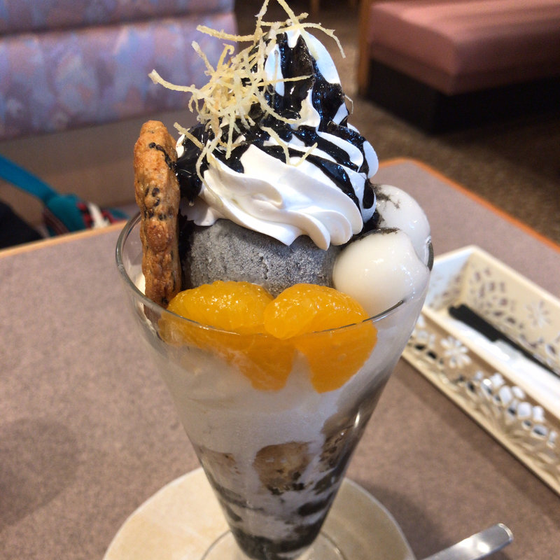 黒胡麻パフェ(かんながら イオン石巻店 )