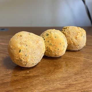 チーズボール(プリダチーズ)(クリスピーチキンアンドトマト 荒畑店)