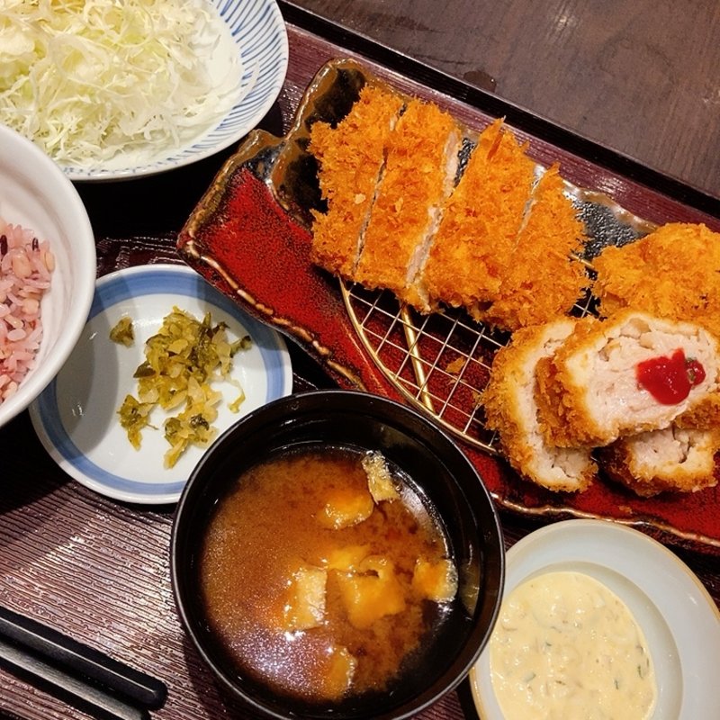 重ねカツとホタテフライ膳（梅しそ）(とんかつ浜勝 イオンモール広島祇園店 )