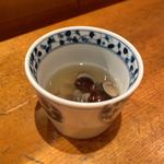 サービスのしじみ汁(江戸前鮨と煮込み酒場ゲタ)