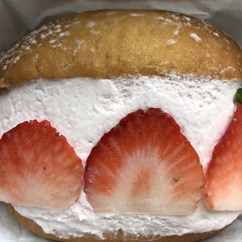 マリトッツオ(イータリー 丸の内店)