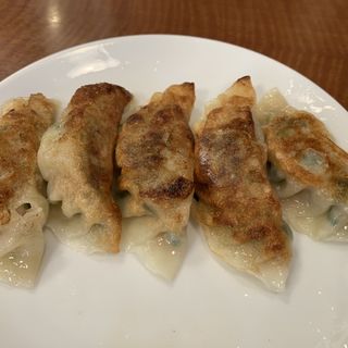 手作り餃子(中華菜館 彩中 （サイチュウ）)