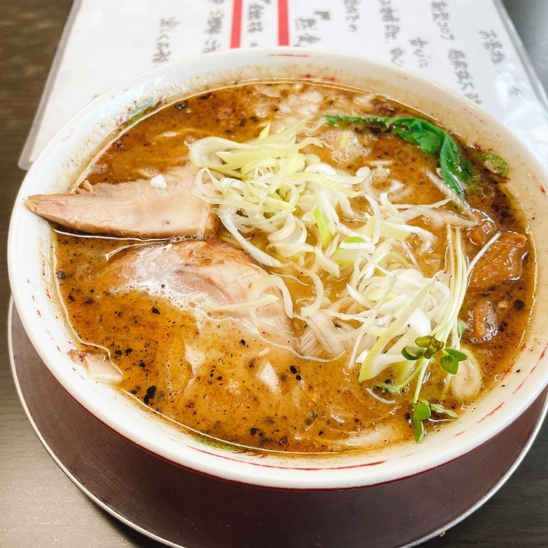 二代目中華そばKURO(E・Y竹末 （イーワイタケスエ）)