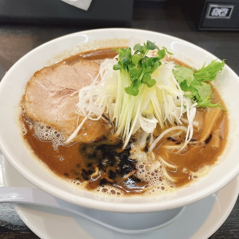 二代目中華そばBLACKWUO(ラーメンキャロル （RAMEN CAROL）)
