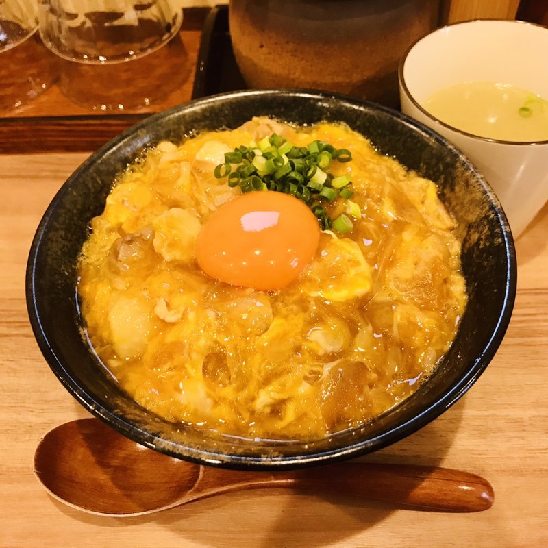 特上親子丼（鶏スープ付き）(親子丼専門店〇勝)