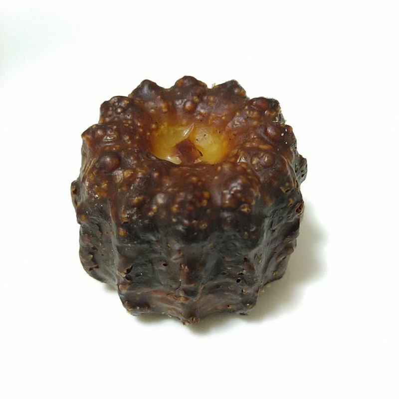 カヌレ(パティスリー レ・ド・シェーブル)