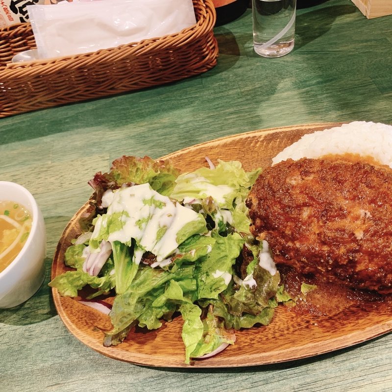 極上ハンバーグステーキプレート(Lococafe Drive-in)