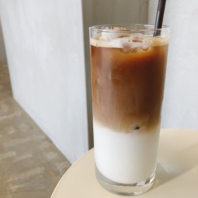 カフェラテ（ICE）(cafe moon)