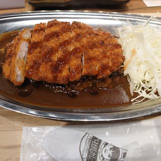 ロースカツ社長カレー

(アパ社長カレー 飯田橋駅南店)