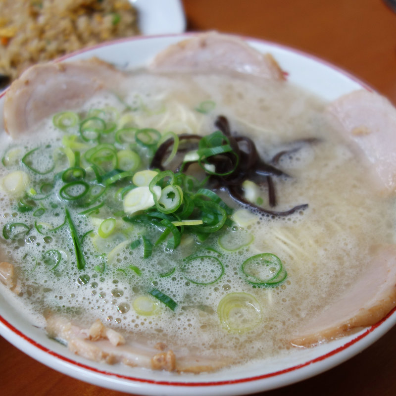 チャーシューめん(博多ラーメン めんとく屋)
