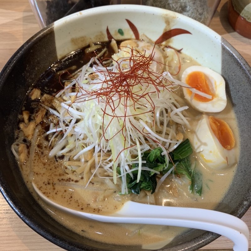 にんにくラーメン(俺流塩らーめん新宿東南口店)