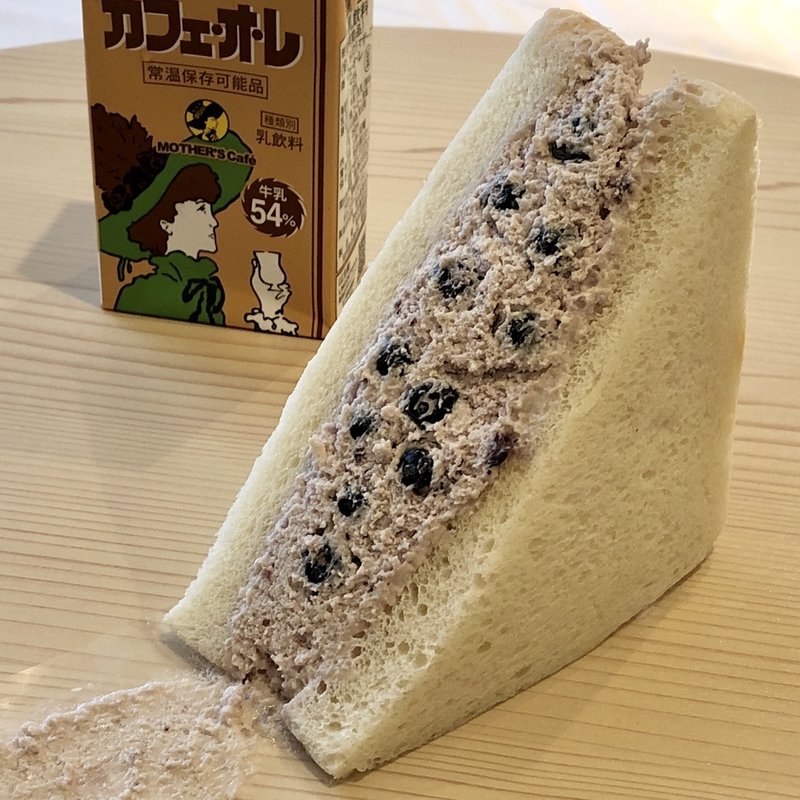 ロッキーフルーツサンドブルーベリー(スーパーロッキー本山店)